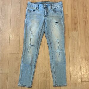 American Eagle Outfitters Skinny Jeans Distressed size 6
